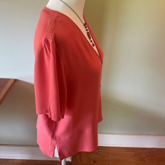 Women's Rabbit Rabbit Rabbit Designs 3-botton, short-sleeve top, coral - Picture 4 of 9